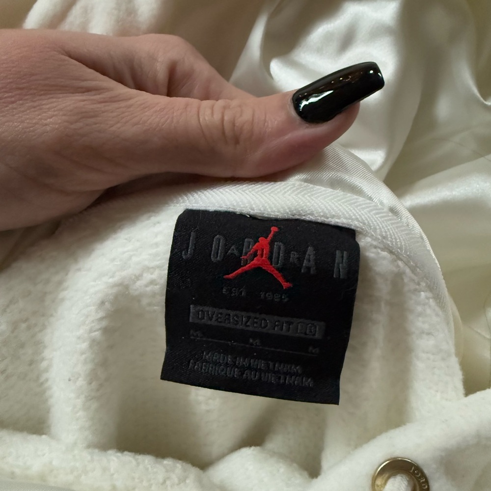 Air Jordan, soft, oversized White hoodie and joggers set - Picture 3 of 9